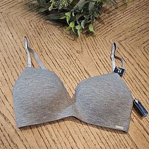 Gray wire free ribbed bra 34C NWT Nautica